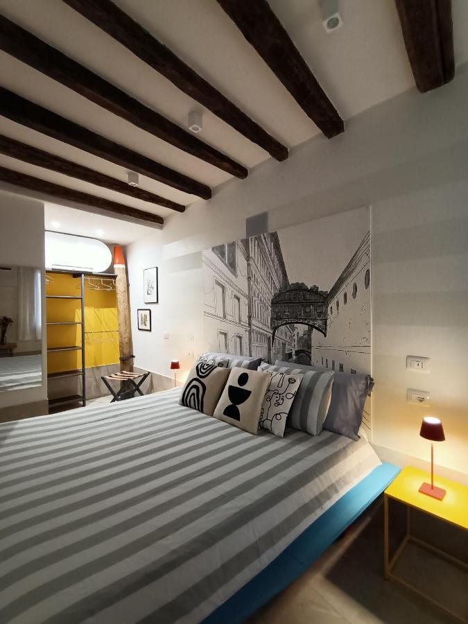 Casanova Venezia - Rialto Artistic Apartment ภายนอก รูปภาพ