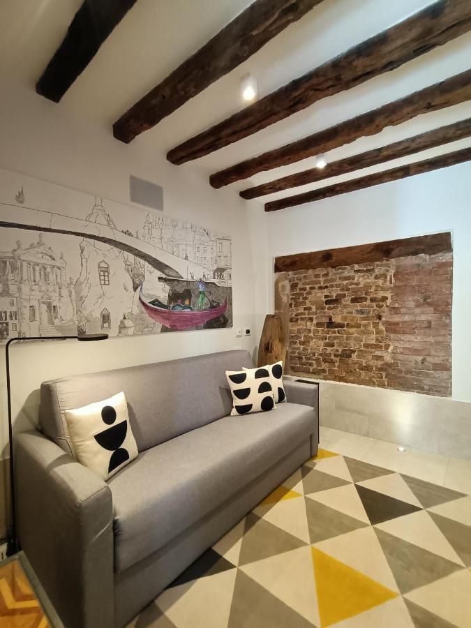Casanova Venezia - Rialto Artistic Apartment ภายนอก รูปภาพ